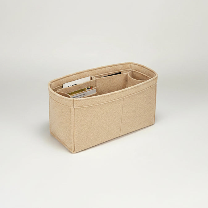 Organisateur en feutre maxi hobo Chanel Farnelle