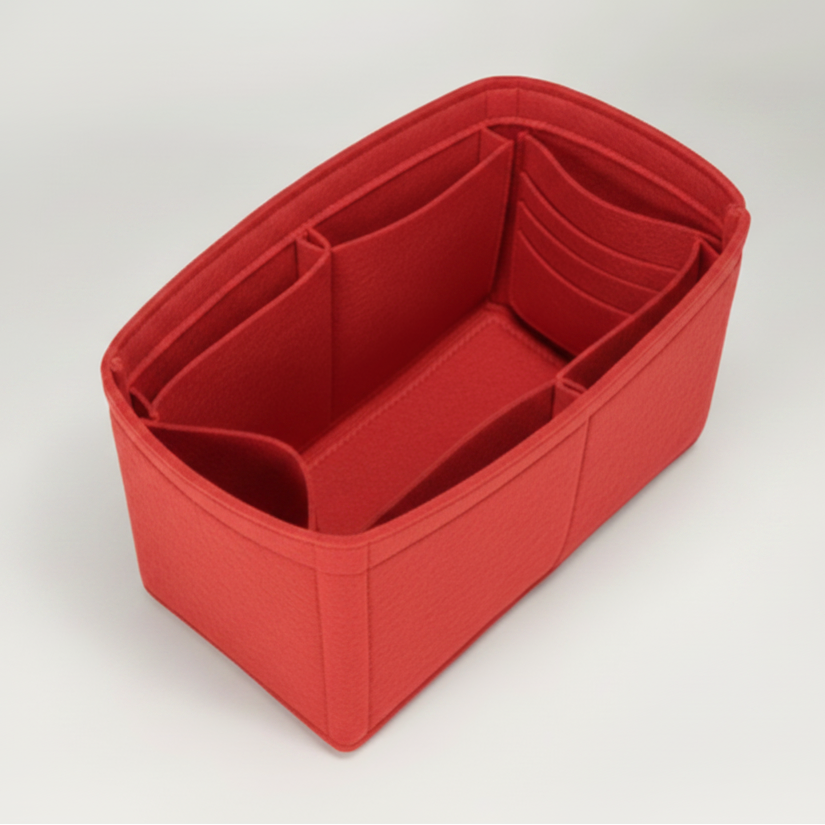 Organisateur feutre rouge maxi hobo Chanel Farnelle